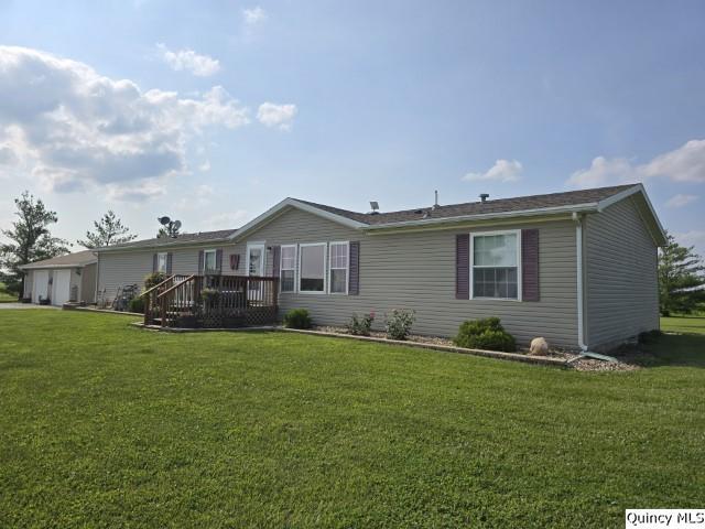 1930 East Co Road 900 Carthage, IL 62321 - Photo 1 of 29
