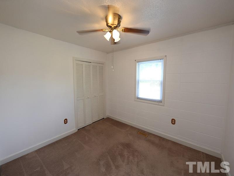 2685 John Adams Road Willow Spring, NC 27592 - Photo 17 of 25 Large 3rd bedroom!