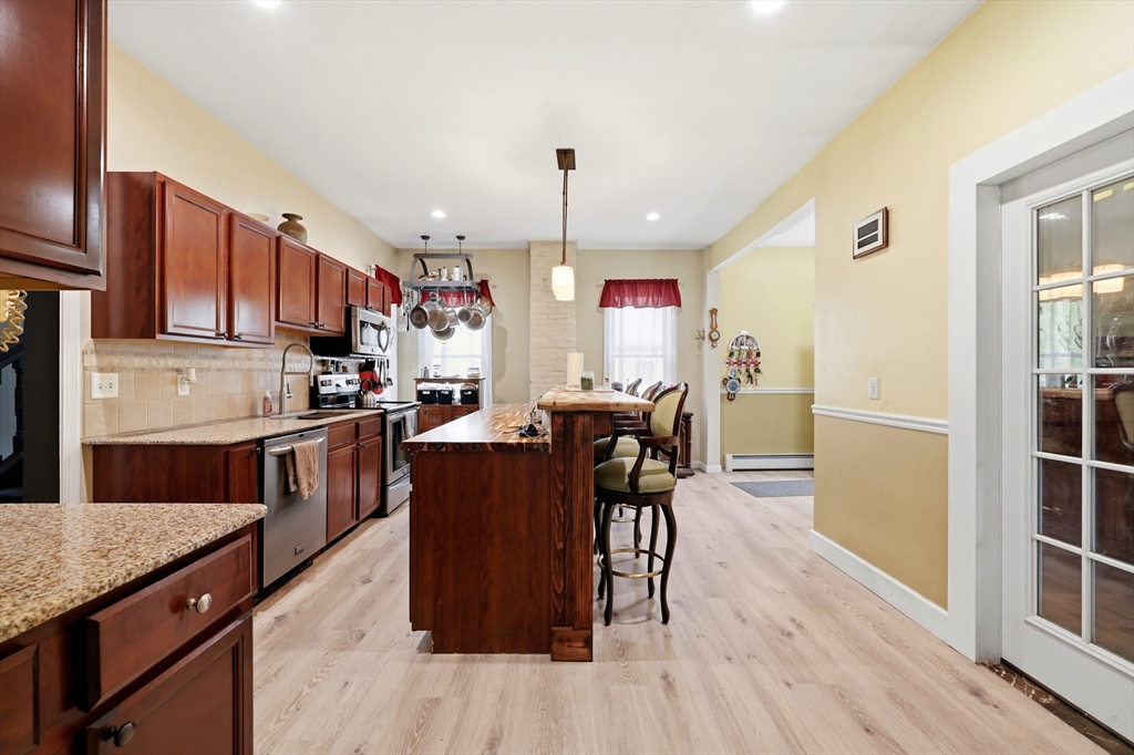 151 Bowdoin Street Springfield, MA 01109 - Photo 12 of 38
