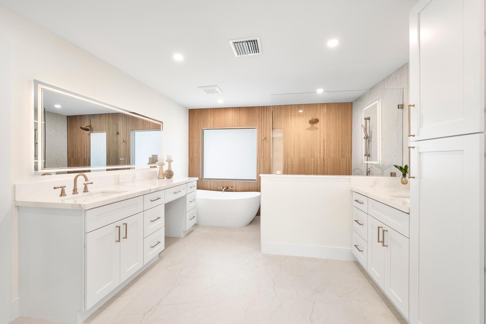 1607 Seabrook Road Jupiter, FL 33469 - Photo 15 of 62 Primary Bath