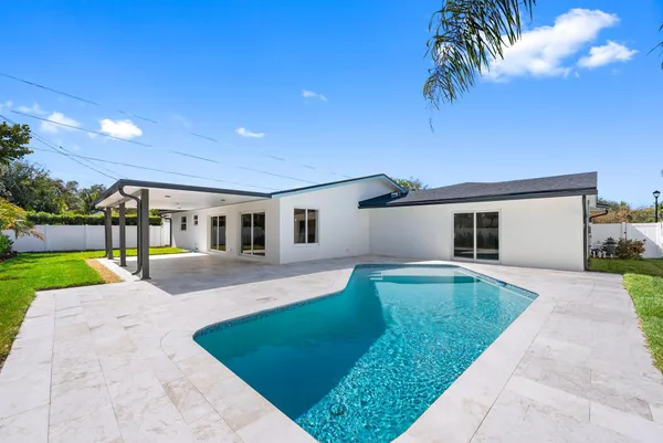 $1,695,000 | 1607 Seabrook Road, Jupiter, FL 33469