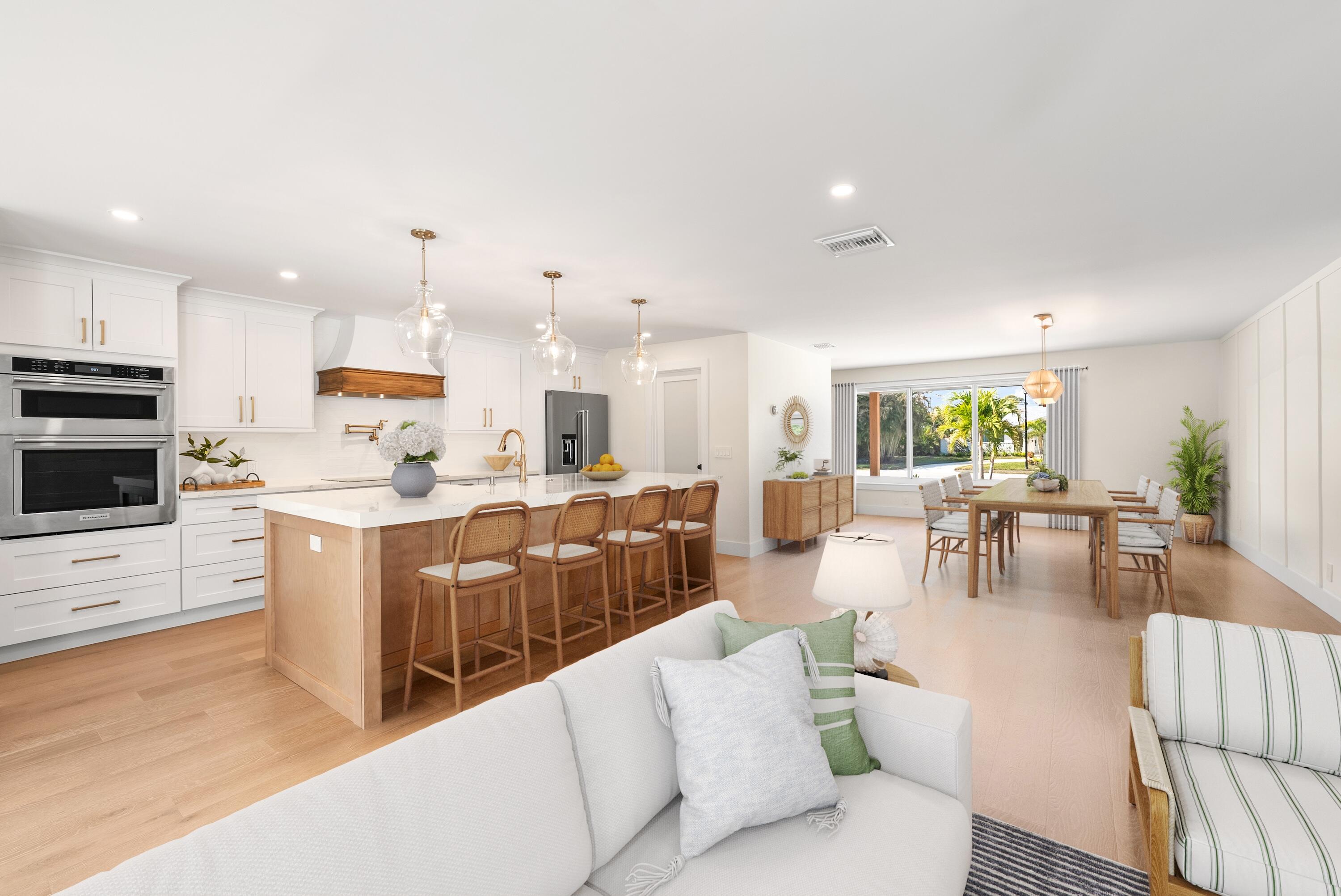 1607 Seabrook Road Jupiter, FL 33469 - Photo 9 of 62 Family & Kitchen