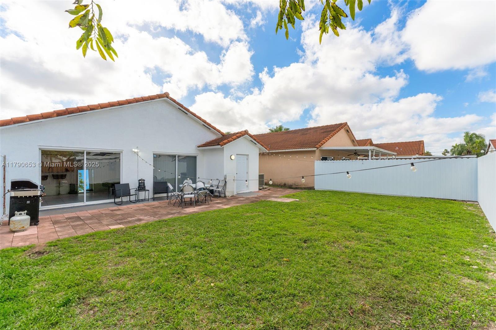 17834 Southwest 144th Court Miami, FL 33177 - Photo 4 of 23 a view of a backyard of the house