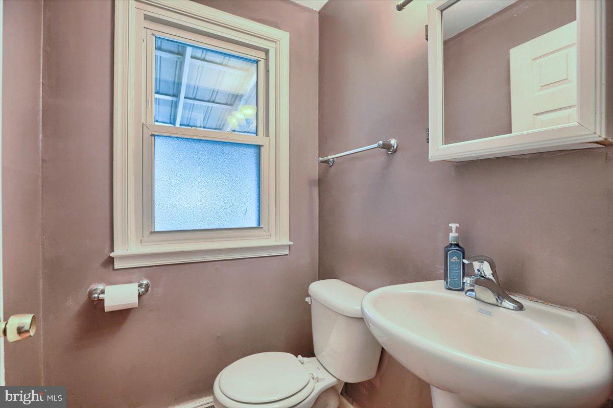 887 Hornig Road Lancaster, PA 17601 - Photo 13 of 30 Gallery Image 13