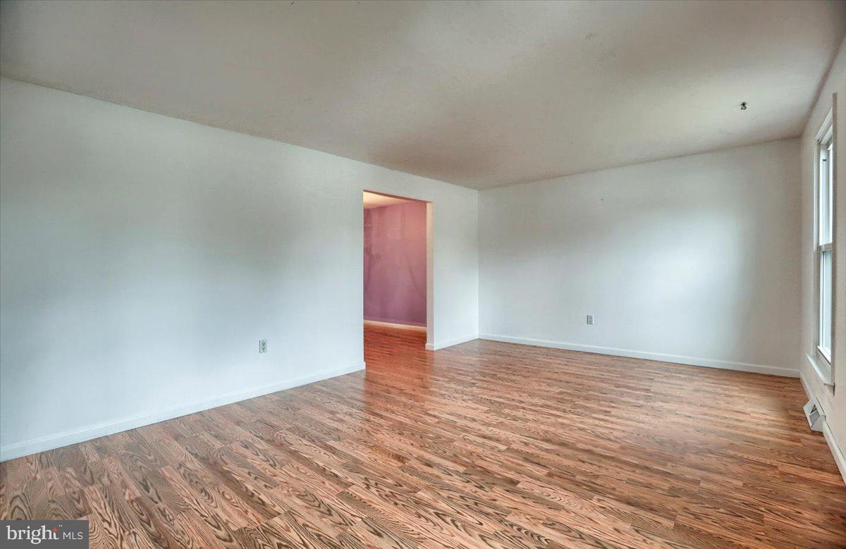 887 Hornig Road Lancaster, PA 17601 - Photo 3 of 30 Gallery Image 3