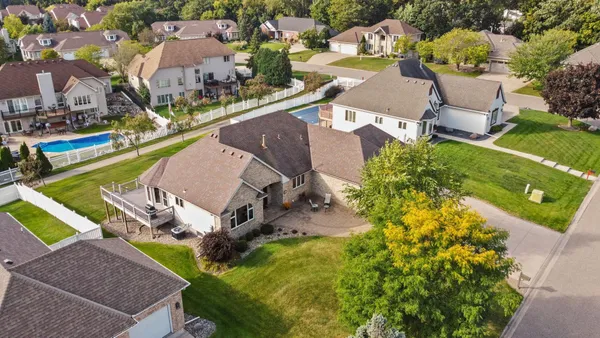 $725,000 | 3151 Bent Tree Hills Drive, New Brighton, MN 55112