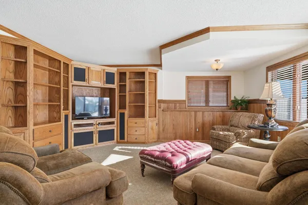 $735,000 | 3151 Bent Tree Hills Drive, New Brighton, MN 55112