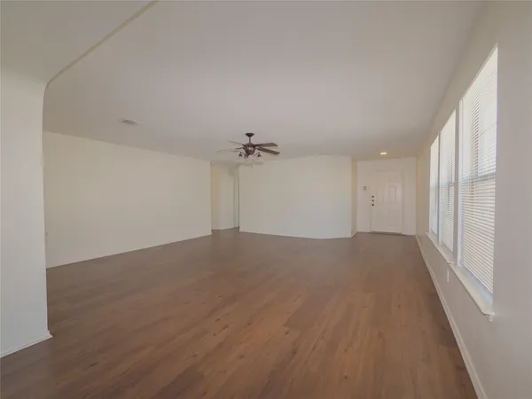 $1,795 | 4604 Woodstock Drive, Georgetown, TX 78633