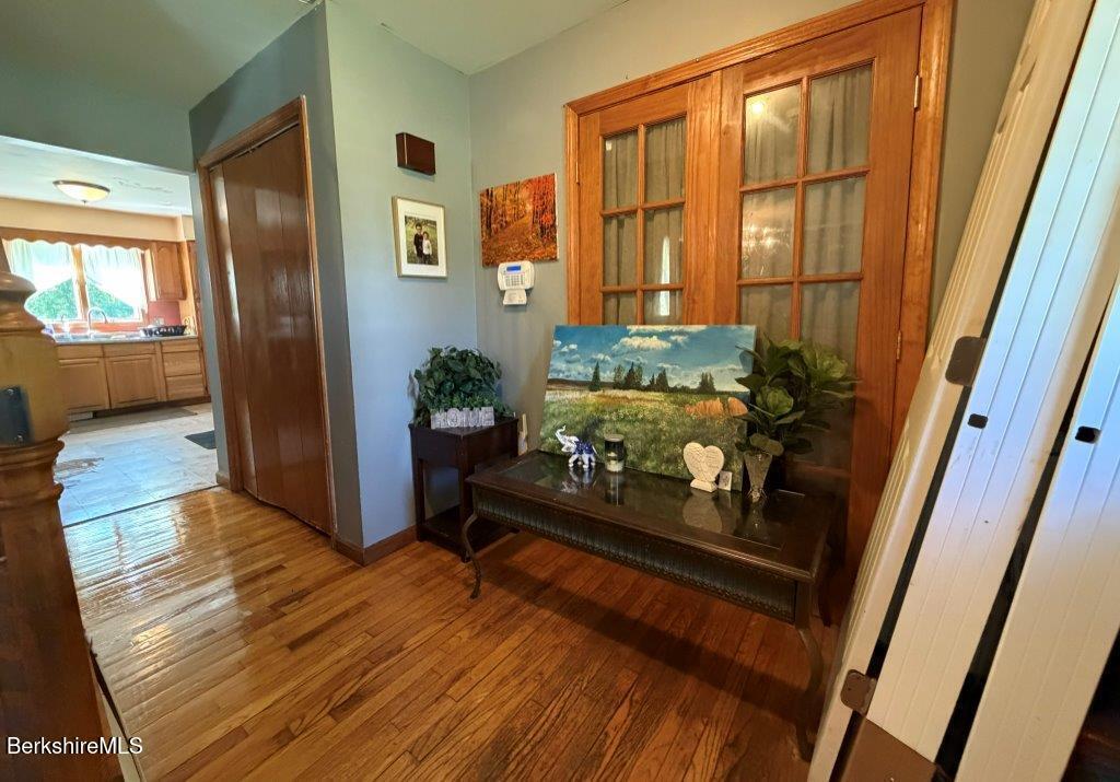 118 Winesap Road Pittsfield, MA 01201 - Photo 14 of 40 20260601_191106893_iOS