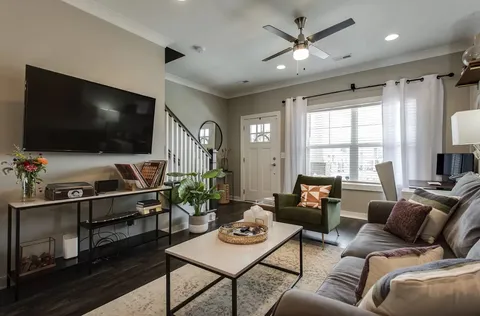 $2,000 | 975 Ashland Pl Drive, Nashville, TN 37218