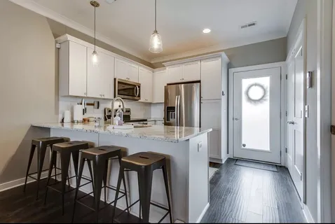 $2,000 | 975 Ashland Pl Drive, Nashville, TN 37218