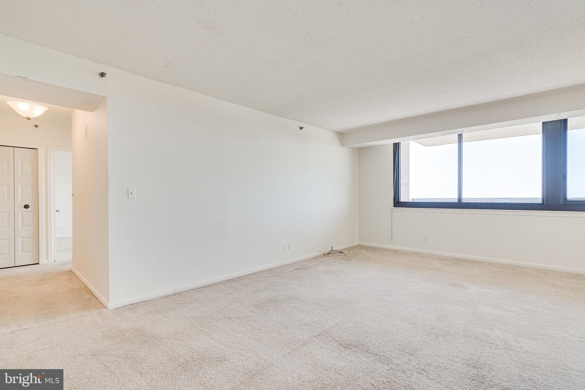 5501 Seminary Road, Unit 2206S Falls Church, VA 22041 - Photo 13 of 52 Tons of Natural Light