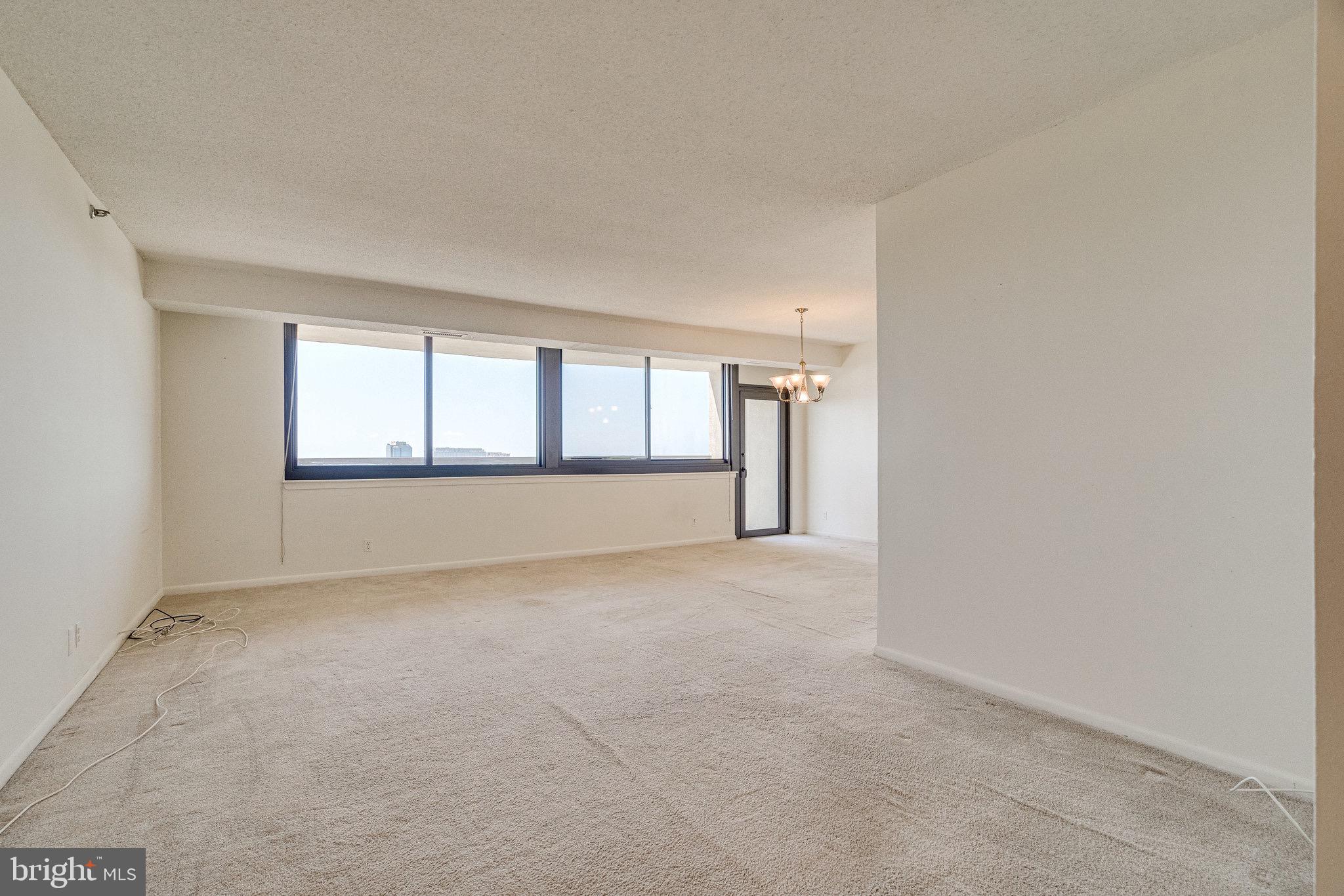 5501 Seminary Road, Unit 2206S Falls Church, VA 22041 - Photo 10 of 52 Living Room