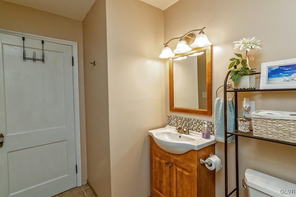 439 East Lawn Road Nazareth, PA 18064 - Photo 41 of 44 Gallery Image 41