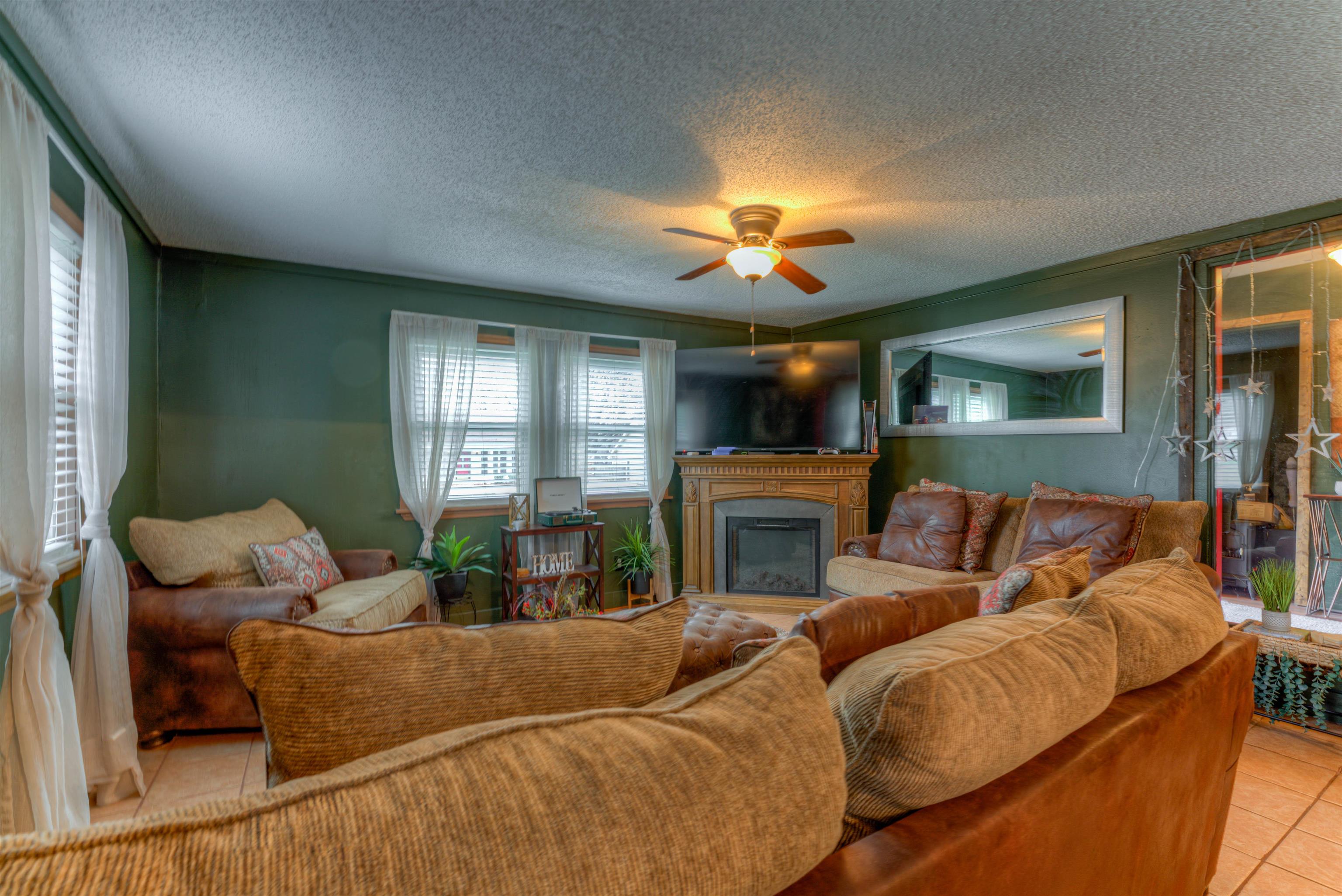 6317 Ridge Manor Drive Memphis, TN 38115 - Photo 8 of 29 Gallery Image 8