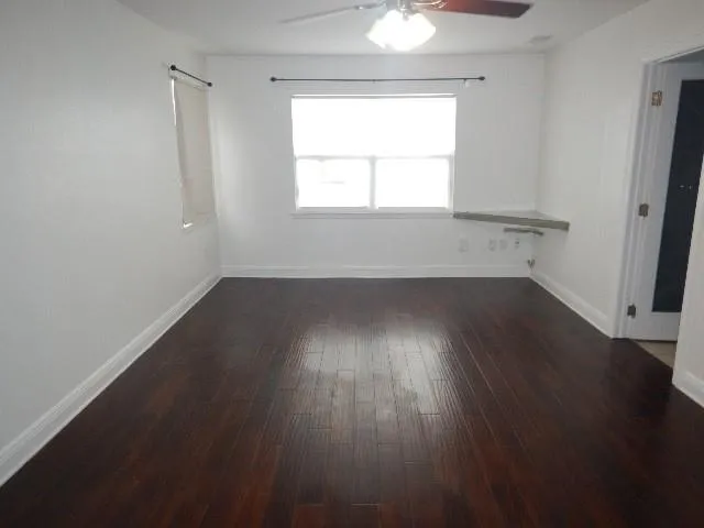 $2,450 | 1404 Drake Lane, Gretna, LA 70056