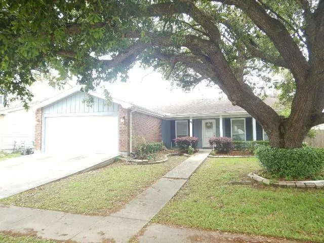 $2,450 | 1404 Drake Lane, Gretna, LA 70056