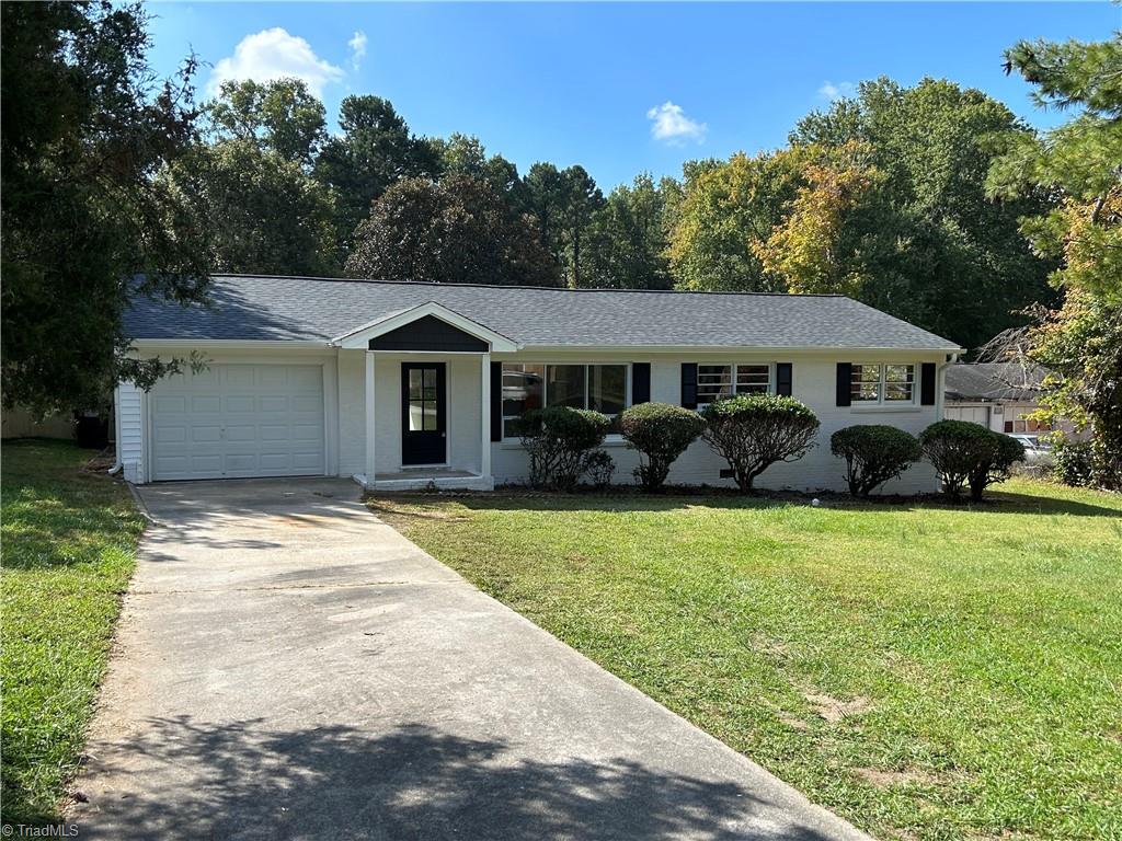314 Summit Road High Point, NC 27265 - Photo 1 of 23