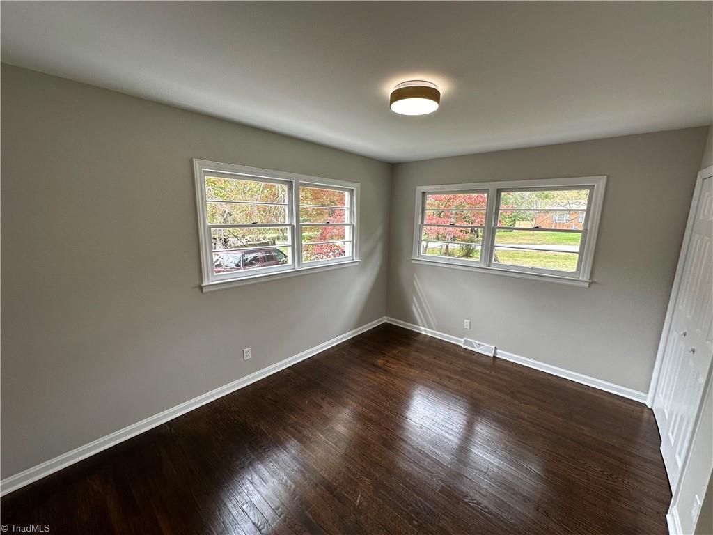 314 Summit Road High Point, NC 27265 - Photo 16 of 23 Bed 2