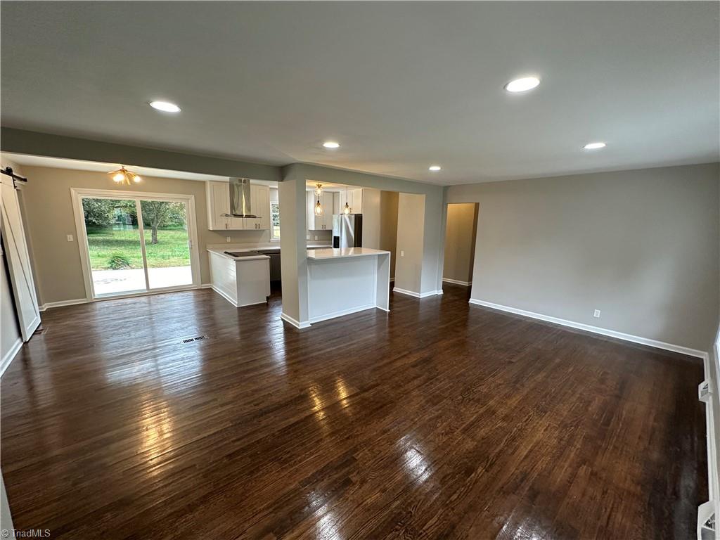314 Summit Road High Point, NC 27265 - Photo 4 of 23