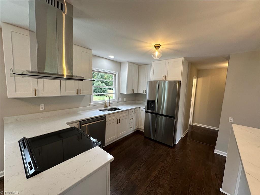 314 Summit Road High Point, NC 27265 - Photo 10 of 23 Kitchen