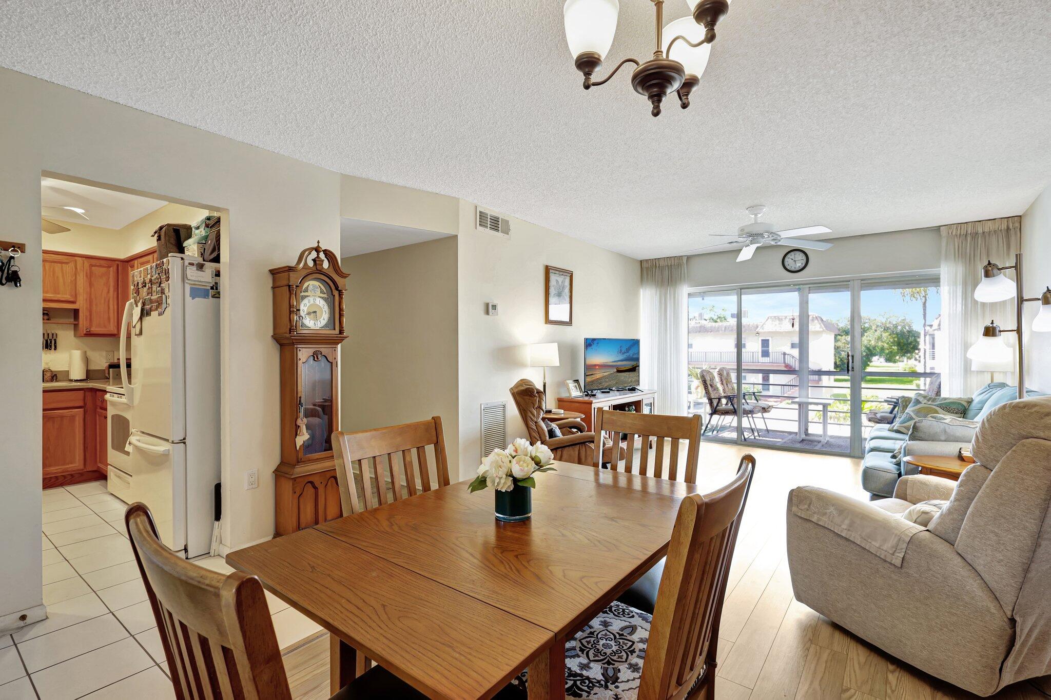 502 Davis Road, Unit 10 Palm Springs, FL 33461 - Photo 3 of 18 7-web-or-mls-GMP_0816