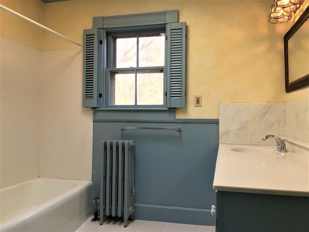 44 West Street Petersham, MA 01366 - Photo 14 of 21