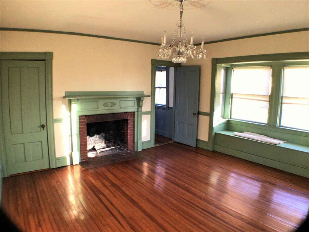44 West Street Petersham, MA 01366 - Photo 2 of 21