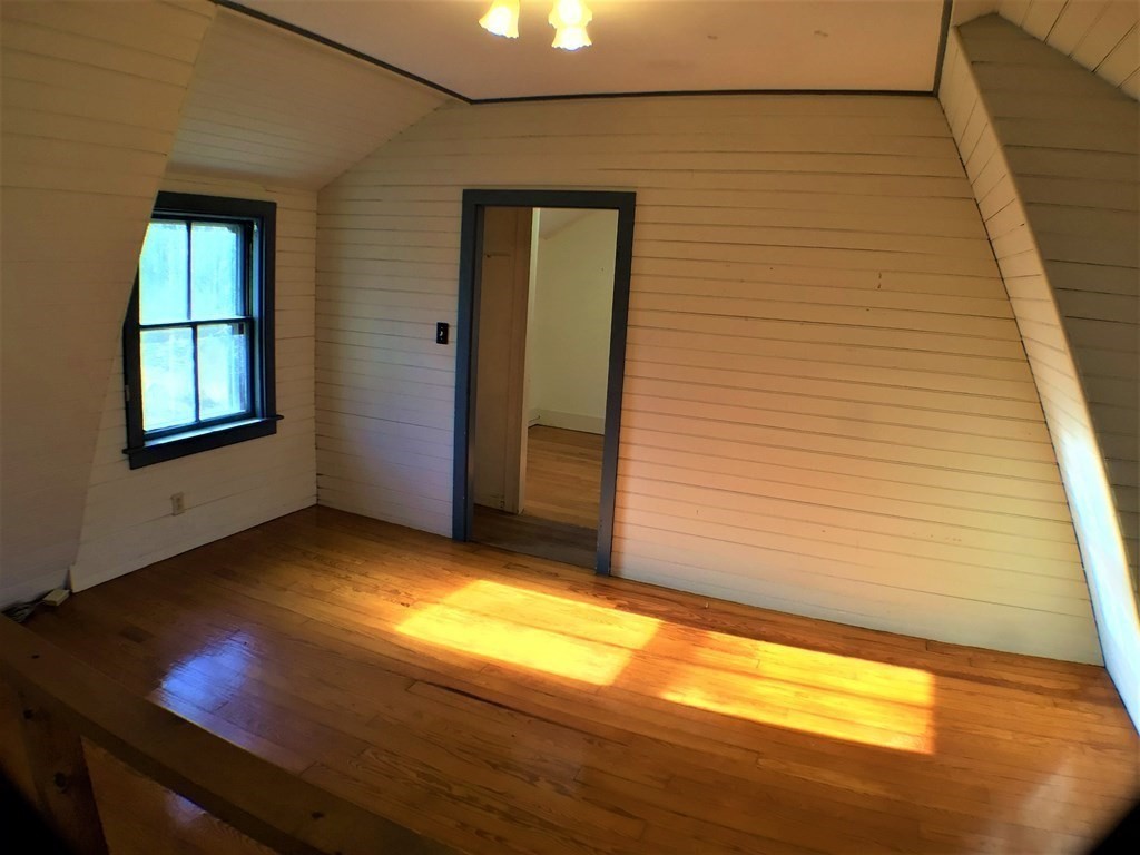 44 West Street Petersham, MA 01366 - Photo 10 of 21