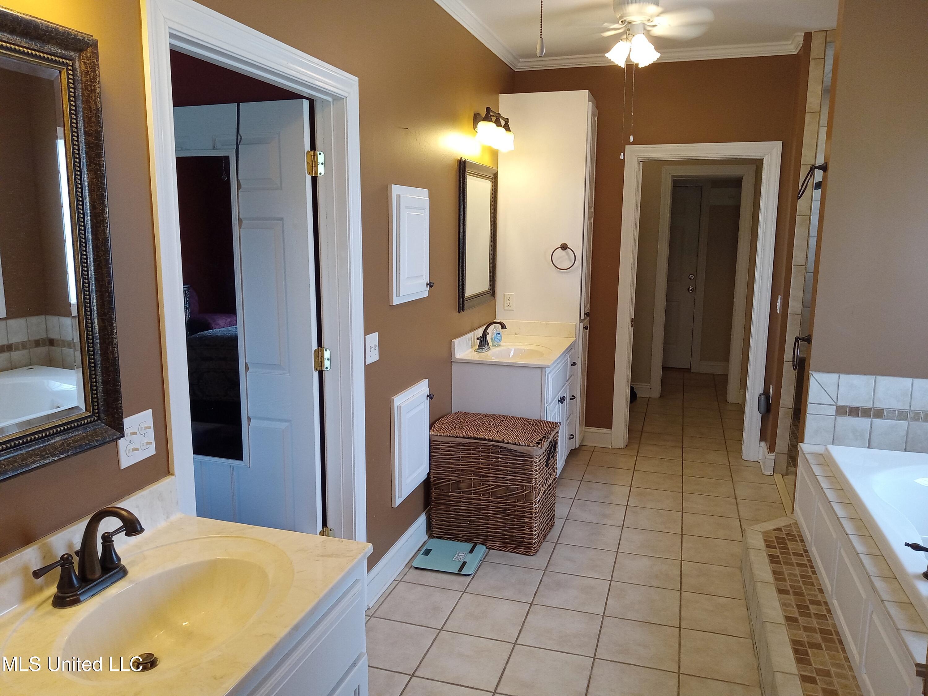 496 Cleveland Crossing Road Cleveland, MS 38732 - Photo 28 of 50 20240808_144038