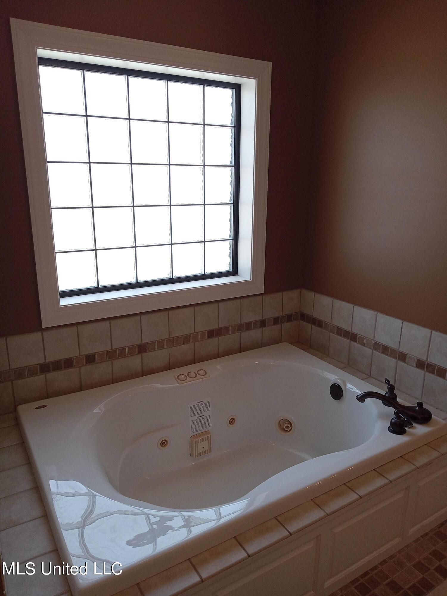 496 Cleveland Crossing Road Cleveland, MS 38732 - Photo 30 of 50 20240808_144122