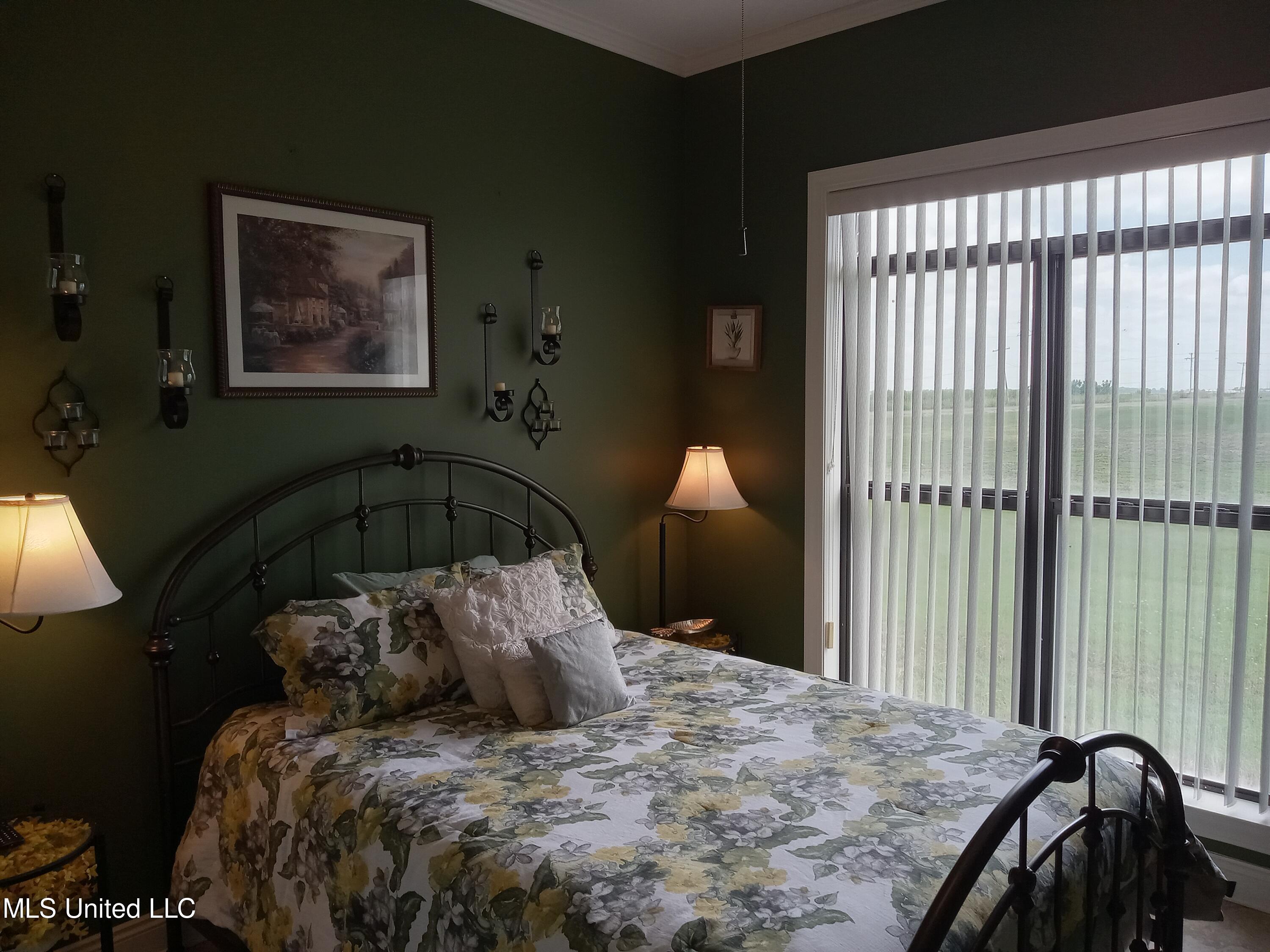 496 Cleveland Crossing Road Cleveland, MS 38732 - Photo 34 of 50 20240808_144412