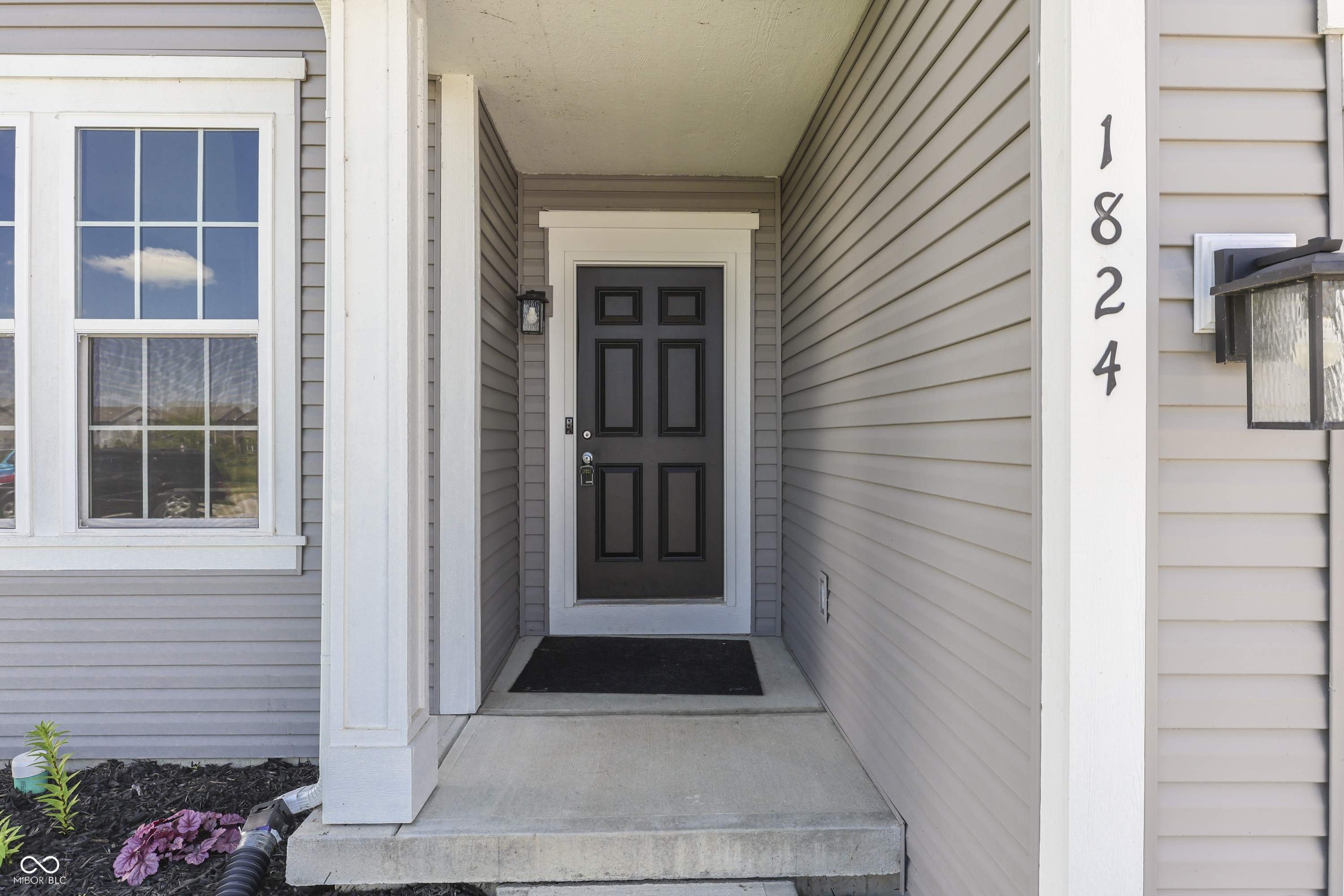 1824 Explorer Court Franklin, IN 46131 - Photo 4 of 52