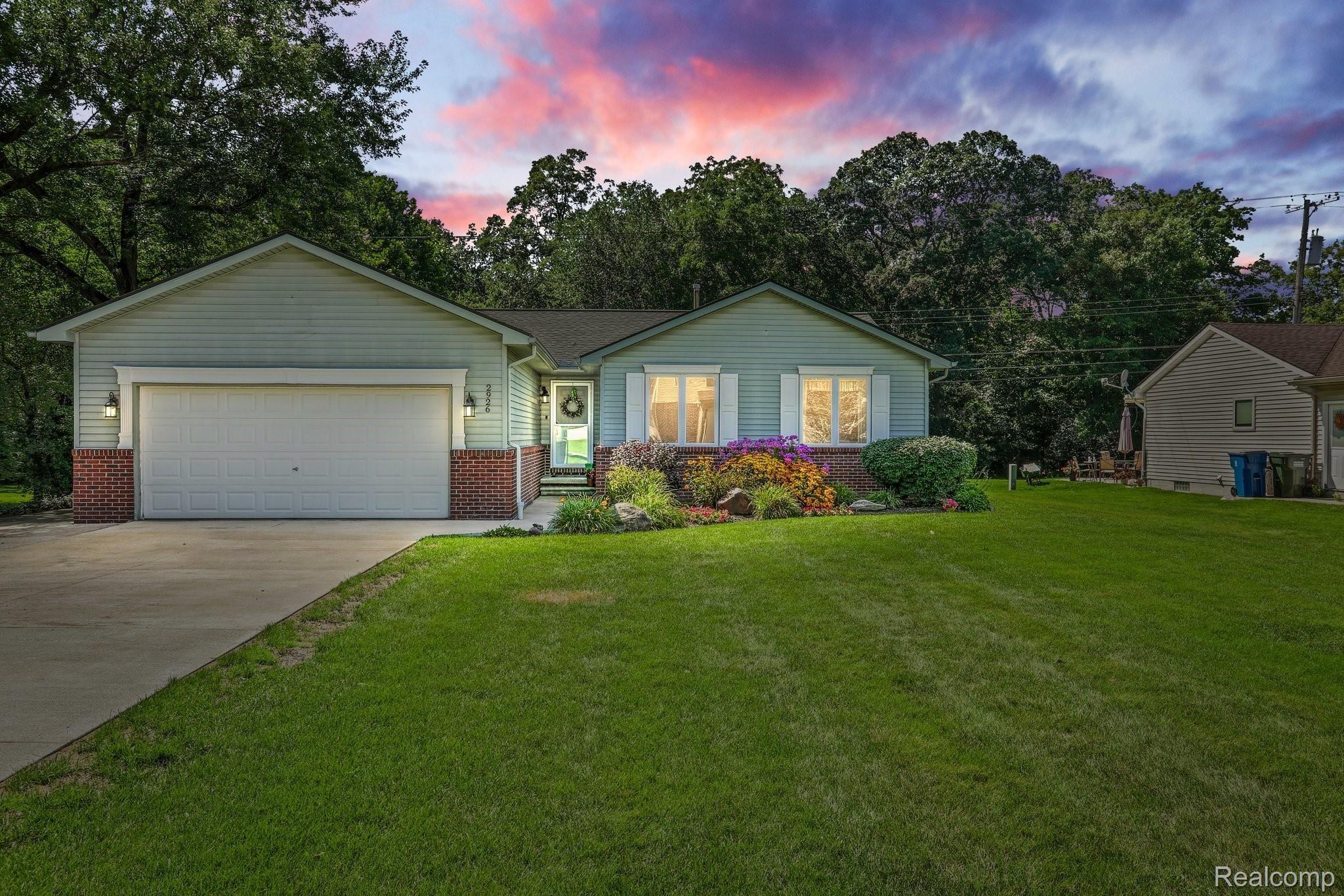 2926 Dearborn Avenue Rochester, MI 48309 - Photo 29 of 29 1-web-or-mls-2926 Dearborn Avenue Rochester Hills0002.jpg