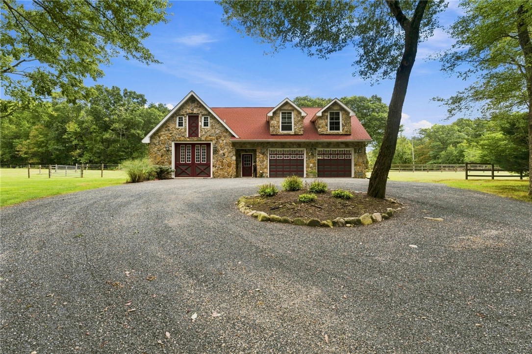 835 Snake Hill Road Glocester, RI 02857 - Photo 5 of 50 Gallery Image 5