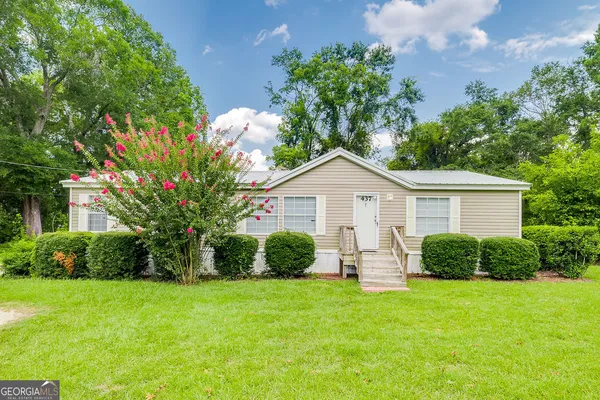 $195,000 | 437 Burkhalter Circle, Claxton, GA 30417