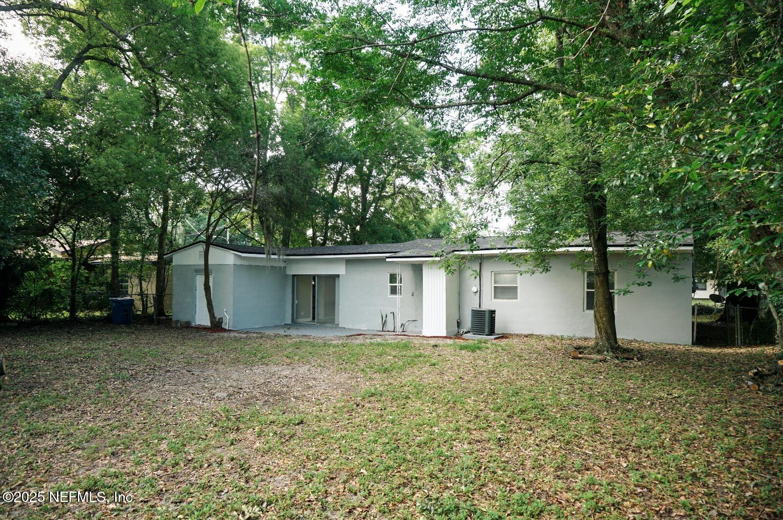 1739 Stafford Road Jacksonville, FL 32208 - Photo 14 of 17 Patio