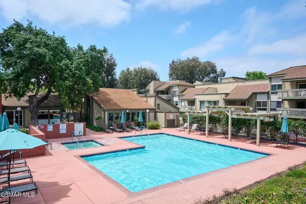$2,100 | 254 Sequoia Court, Unit 36, Thousand Oaks, CA 91360
