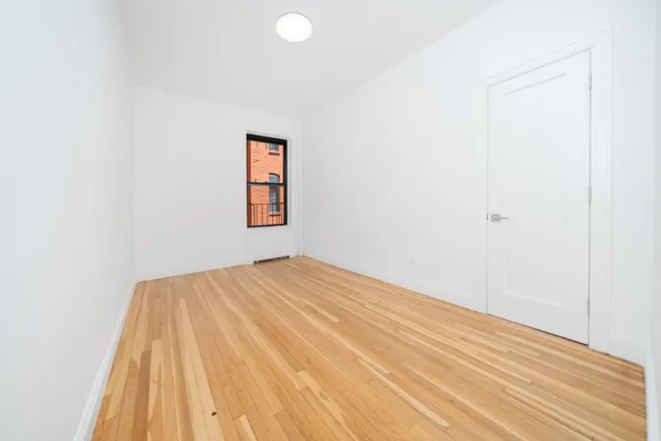 $3,200 | 353 West 44th Street, Unit 4D | Hell's Kitchen