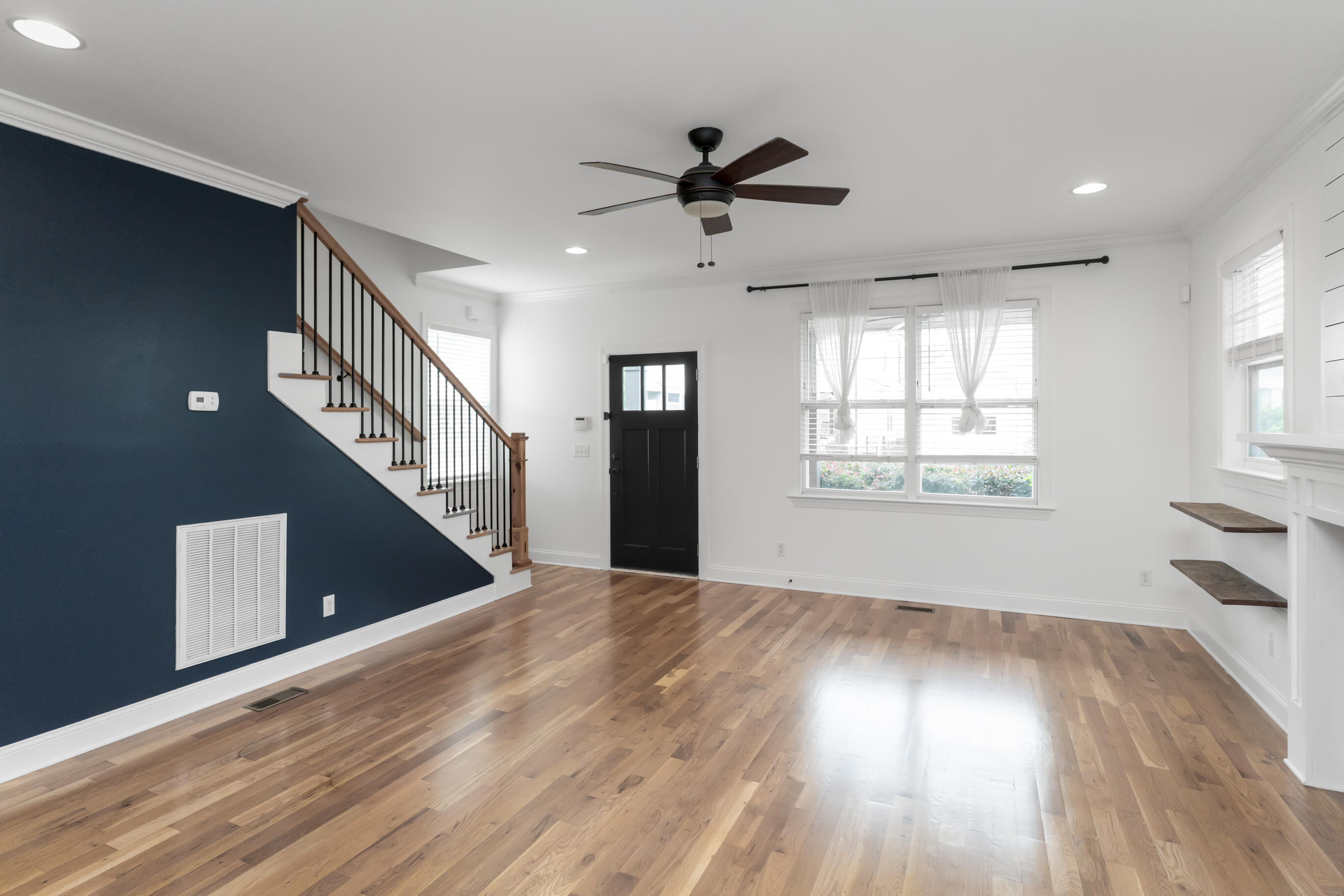 1444 Madison Street Chattanooga, TN 37408 - Photo 4 of 34 _DSC1998-Edit