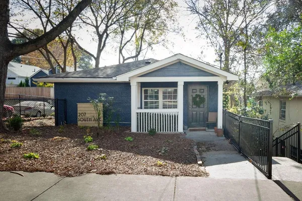 $1,977 | 207 South Avenue Southeast, Atlanta, GA 30315