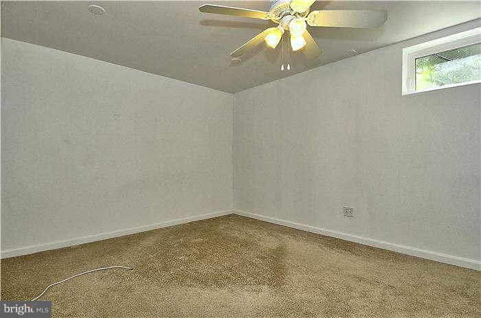 300 Dearborn Avenue Silver Spring, MD 20901 - Photo 29 of 30 a view of an empty room with a window