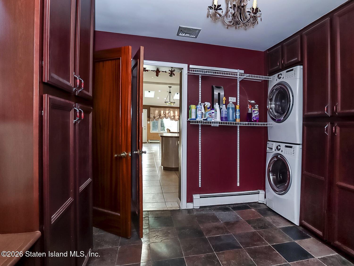 39 Hasbrouck Road Staten Island, NY 10304 - Photo 22 of 64 IMG_7297