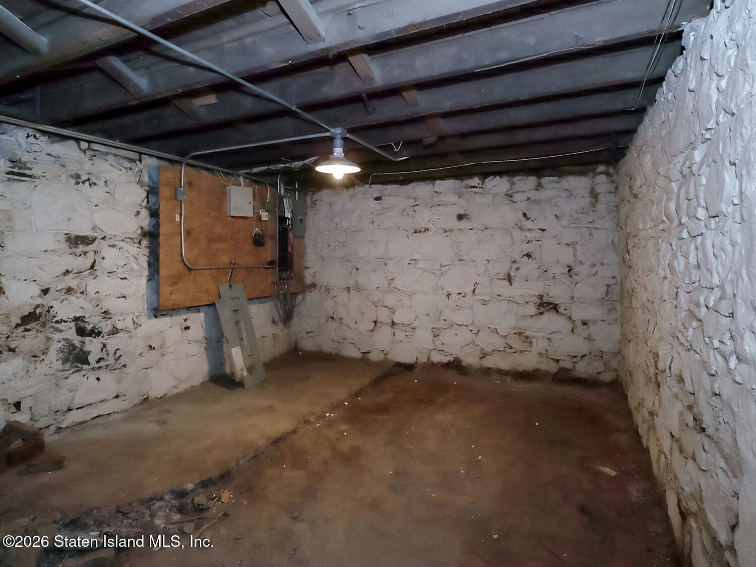 39 Hasbrouck Road Staten Island, NY 10304 - Photo 42 of 64 IMG_7267