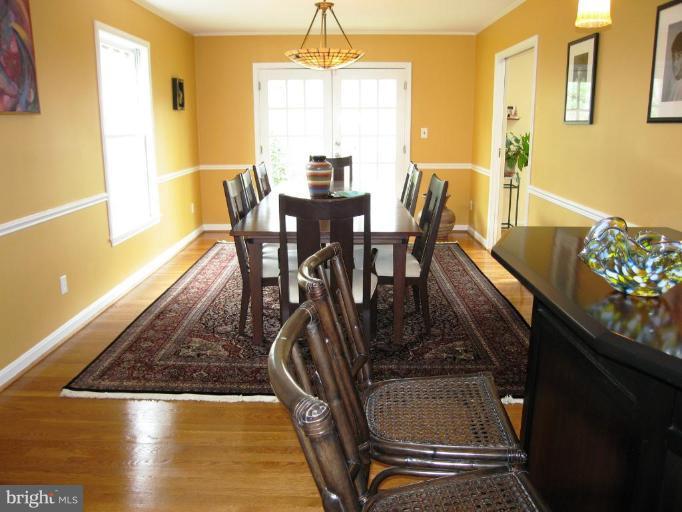 7516 Sebago Road Bethesda, MD 20817 - Photo 13 of 30 Dining Room