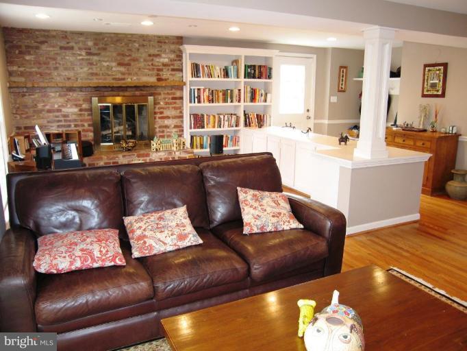 7516 Sebago Road Bethesda, MD 20817 - Photo 18 of 30 Family Room #3