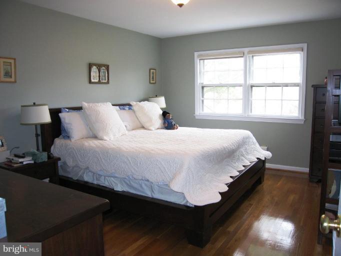 7516 Sebago Road Bethesda, MD 20817 - Photo 23 of 30 Master Bedroom
