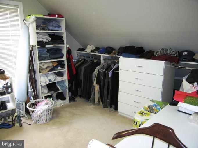 7516 Sebago Road Bethesda, MD 20817 - Photo 10 of 30 Master Walk in Closet