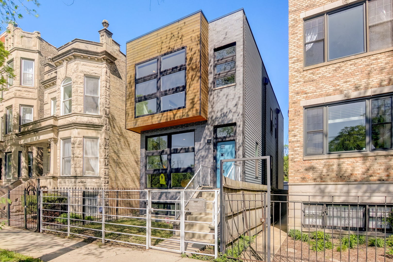 1423 North California Ave  