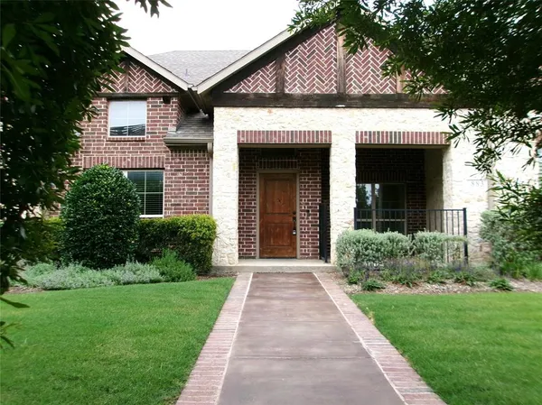$368,900 | 883 Birds Fort Trail, Arlington, TX 76005
